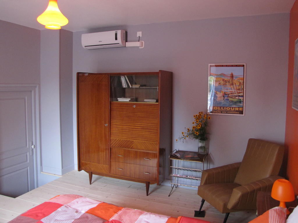 La Gare De Millas Chambres d'hôtes Habitación foto